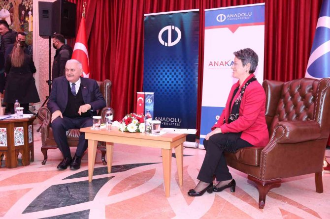Binali Yıldırım Öğrencilerle Buluştu