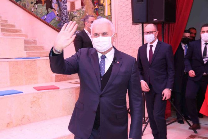 Binali Yıldırım Öğrencilerle Buluştu