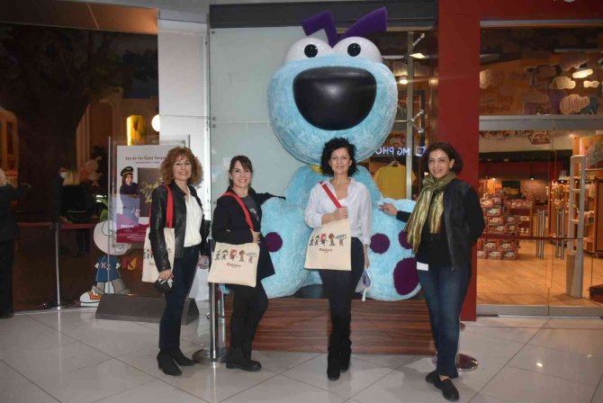 “Sen De Yaz” Öykü Yarışması Jüri Üyeleri Kidzania’da Buluştu