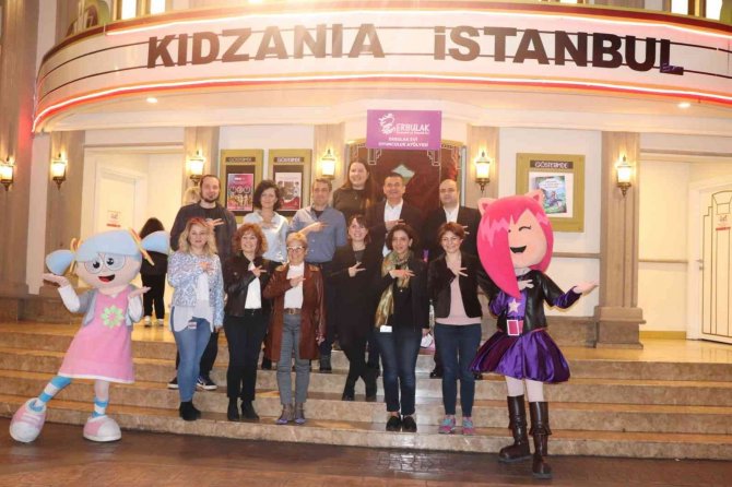 “Sen De Yaz” Öykü Yarışması Jüri Üyeleri Kidzania’da Buluştu