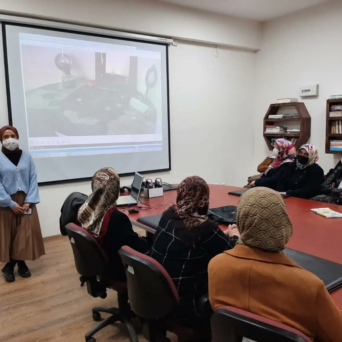 Üreten Kadınlara Eğitimler Devam Ediyor