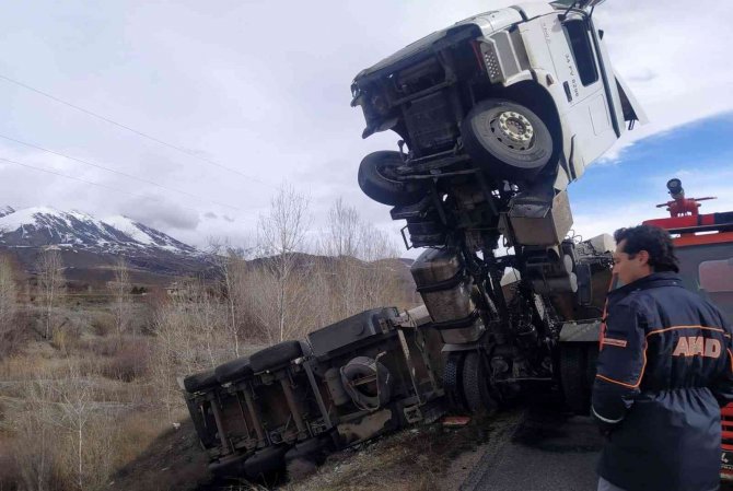 Erzincan’da Trafik Kazası: 1 Yaralı