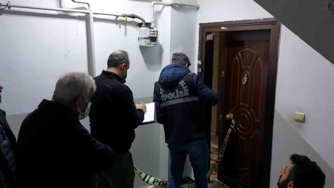 Eski Aydın Belediye Başkan Yardımcısı Mustafa Selçuk Ümraniye’de Evinde Ölü Bulundu