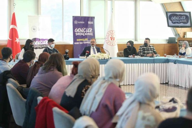 Bakan Kasapoğlu, Amasyalı Gençleri Ağırladı
