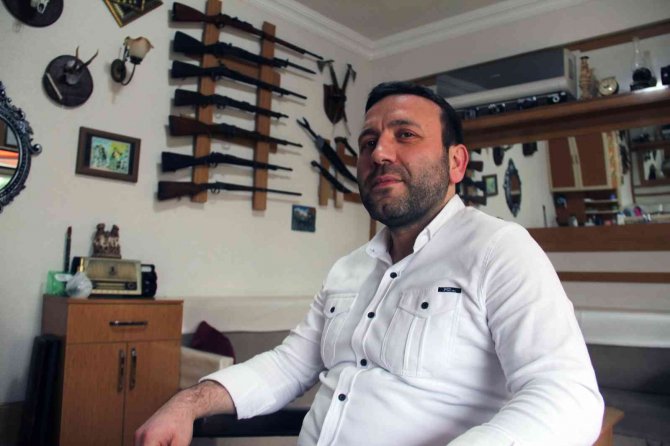 Berber Dükkanını Müzeye Çevirdi