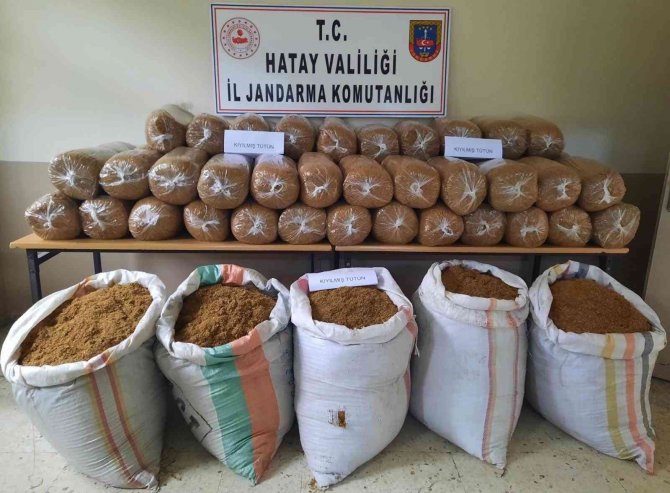Hatay’da Kaçak 450 Kilo Tütün, 23 Kilo Çay Ele Geçirildi