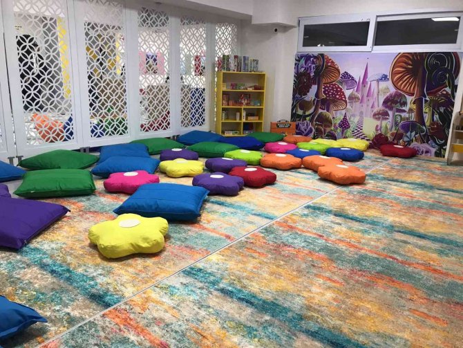 Çocuklar, Akademide Hem Eğleniyor Hem Öğreniyorlar