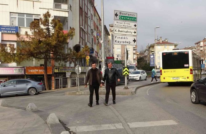 İ̇stanbul’da İkinci El Araçta Çek Tuzağı: 1,5 Milyonluk Vurgun