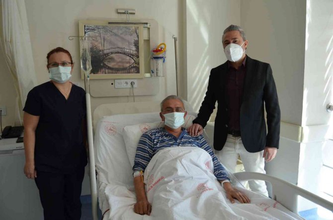 Alanya’da İlk Laparoskopik Parsiyel Nefrektomi Ameliyatı