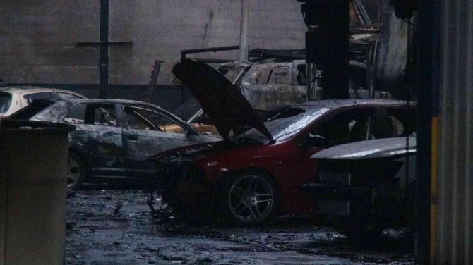 Kocaeli’de 7 İş Yerinin Yandığı Felaketin Boyutu Gündüz Görüntülendi