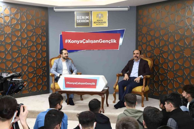 Başkan Altay Çalışan Gençlerle Buluştu