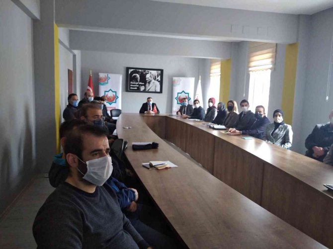 Derebucak’ta Eğitim Toplantısı