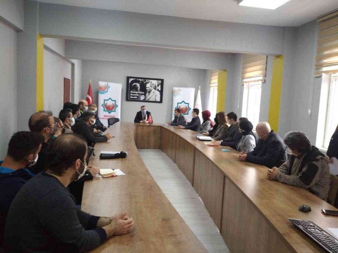 Derebucak’ta Eğitim Toplantısı