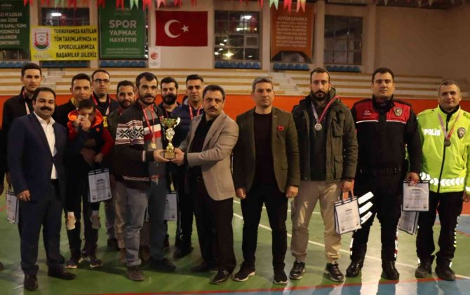 Kurumlararası Futsal Turnuvası Sona Erdi