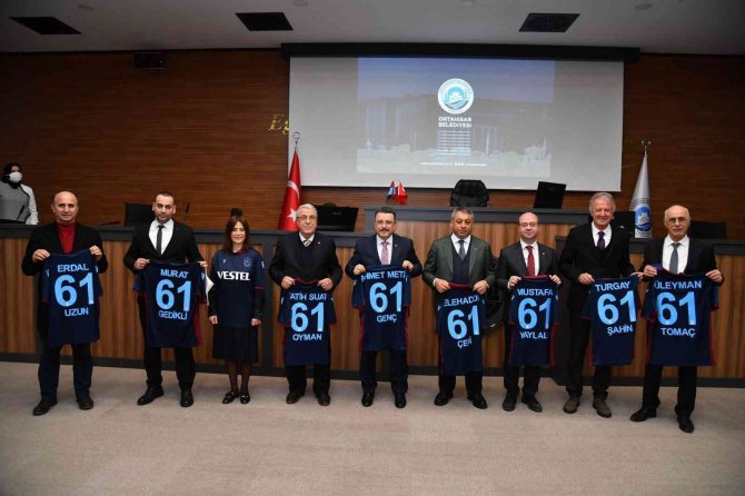 Başkan Genç’ten Trabzonsporlu Taraftarlara Silah Uyarısı