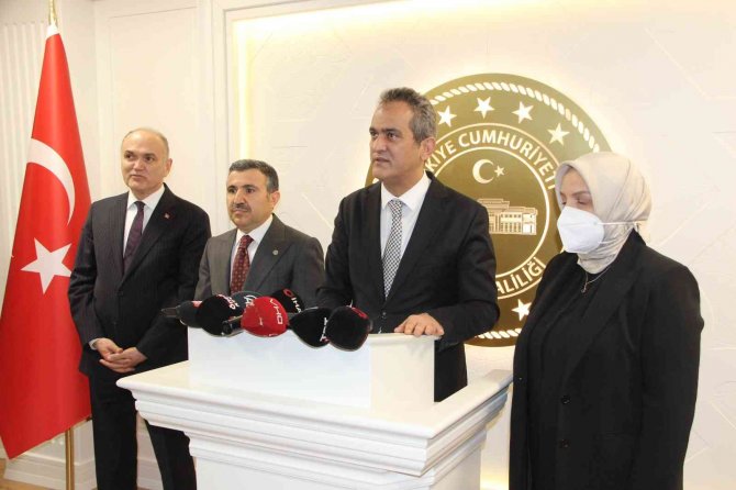 Bakan Özer: "Önceliğimiz, Okul Öncesi Eğitime Erişimi Arttırmak"