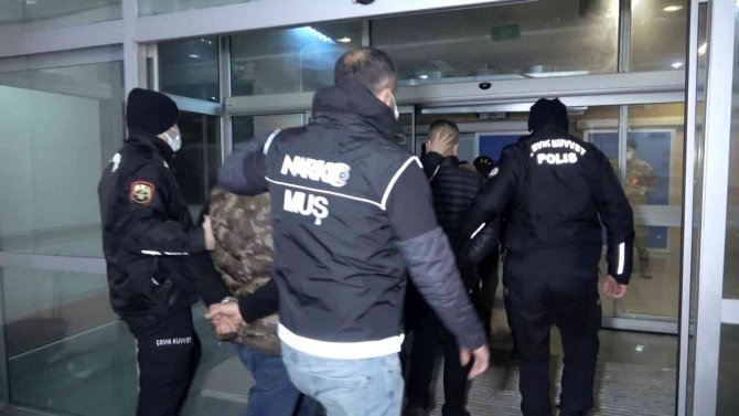 Muş’ta Uyuşturucu Operasyonu: 13 Kişi Gözaltı