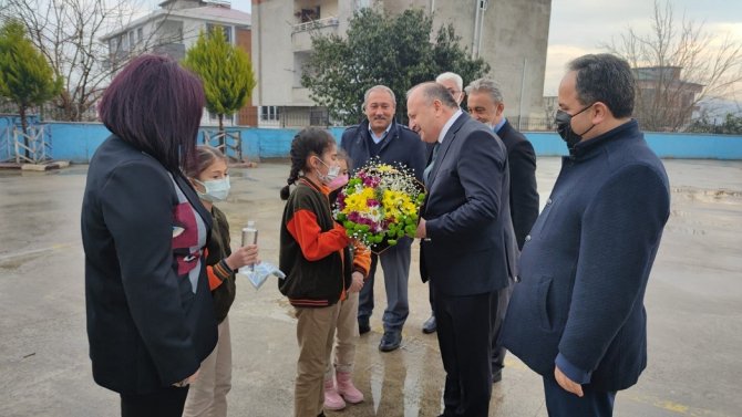 Başkan Tavlı Okul Ziyaretlerini Sürdürüyor