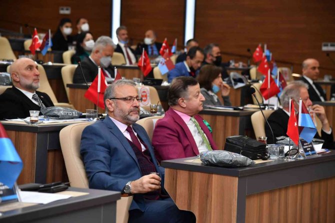 Başkan Genç’ten Trabzonsporlu Taraftarlara Silah Uyarısı