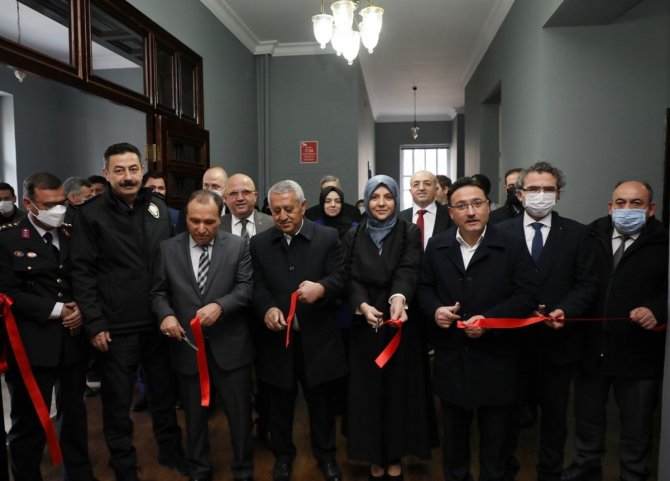 Hacer Ercan Karma Resim Sergisi Görücüye Çıktı