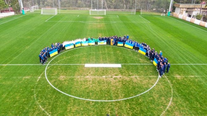 Rusya’nın Operasyonu Sonrasında Mahsur Kalan Ukraynalı Turistler Ve Futbolcular Türkiye’nin Misafiri