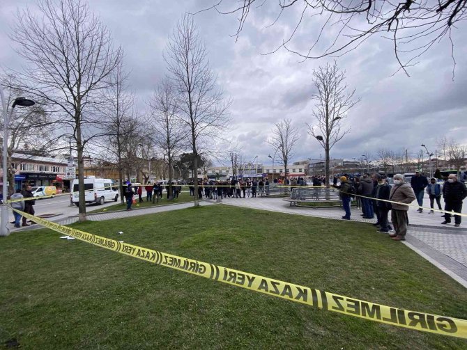 Şehrin Göbeğinde Silahlı Kavga: 1 Yaralı