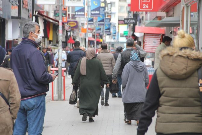 Müdür Oruç: “Pik Noktasına Ulaştık, Bundan Sonra Vakalar Hızlı Şekilde Düşecek”