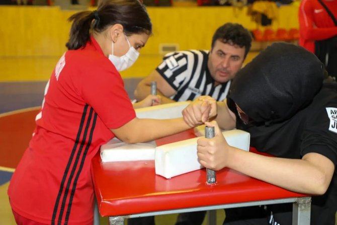 Sivas’ta Bilekler Yarıştı