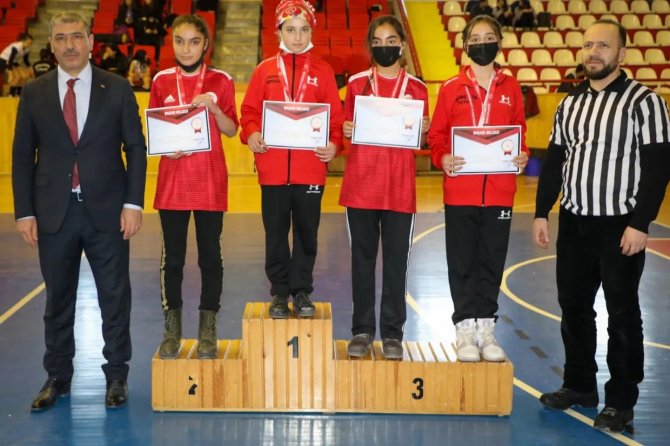 Sivas’ta Bilekler Yarıştı