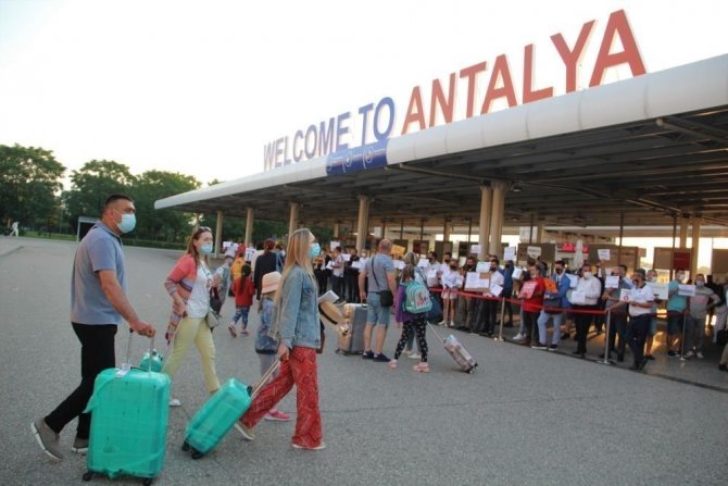 Şubat Ayında Antalya’ya Hava Yolu İle Gelen Turist Sayısında Yüzde 211’lik Artış
