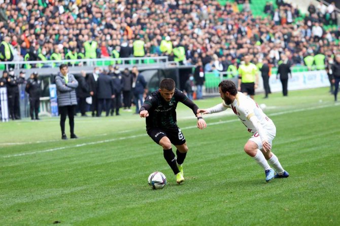 Sakaryaspor, Şampiyonluk Yolunda Emin Adımlarla İlerliyor