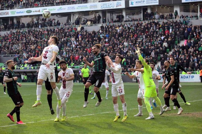 Sakaryaspor, Şampiyonluk Yolunda Emin Adımlarla İlerliyor