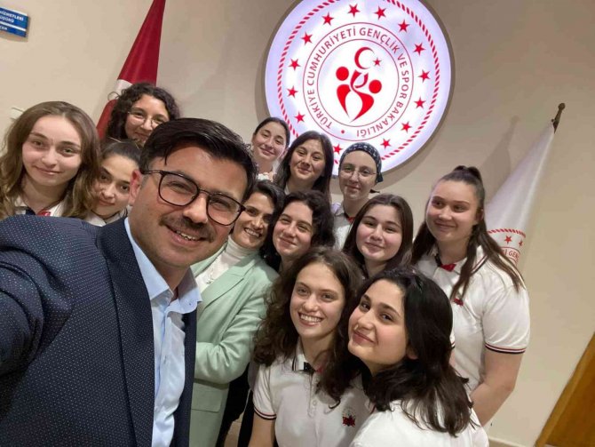 Yazıcı Başarılı Basketbolcuları Ağırladı