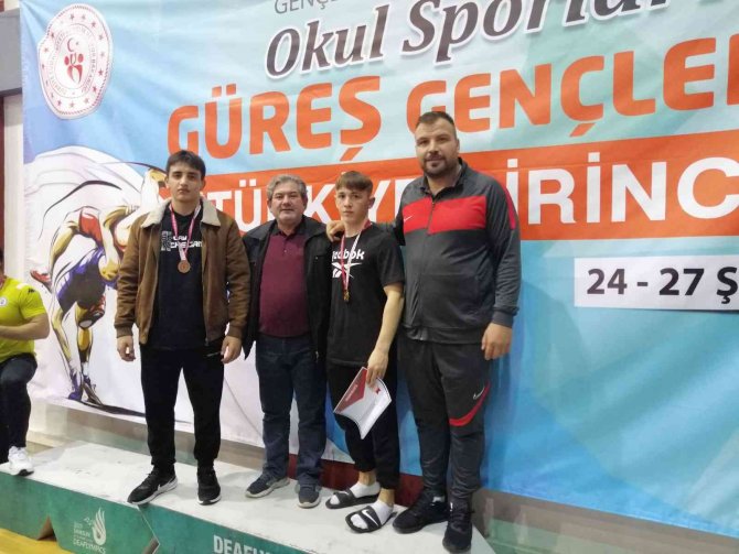 Türkiye Şampiyonu Afyon İ̇mam Hatip Lisesi’nden