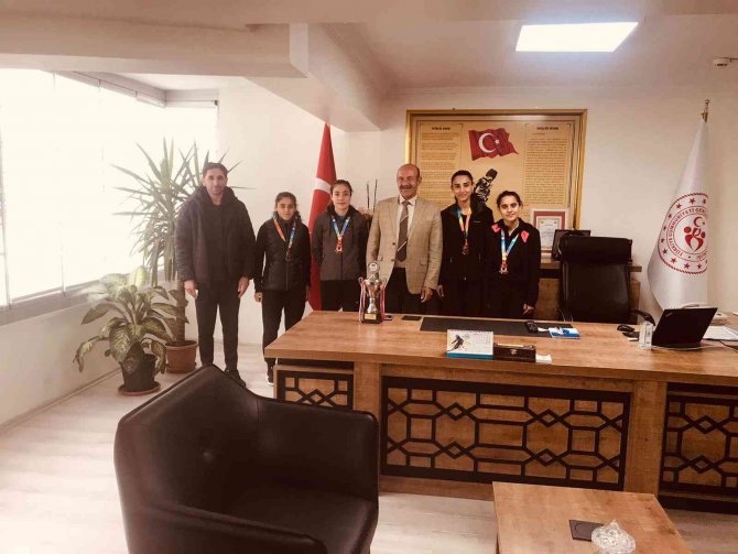 Siirt Üniversitesi Kros Takımı Türkiye 3.’sü Oldu
