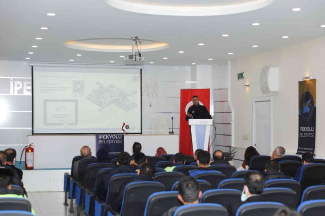 İ̇pekyolu’da ‘Birey Ve Aileler İ̇çin Afet Bilinci’ Eğitimi