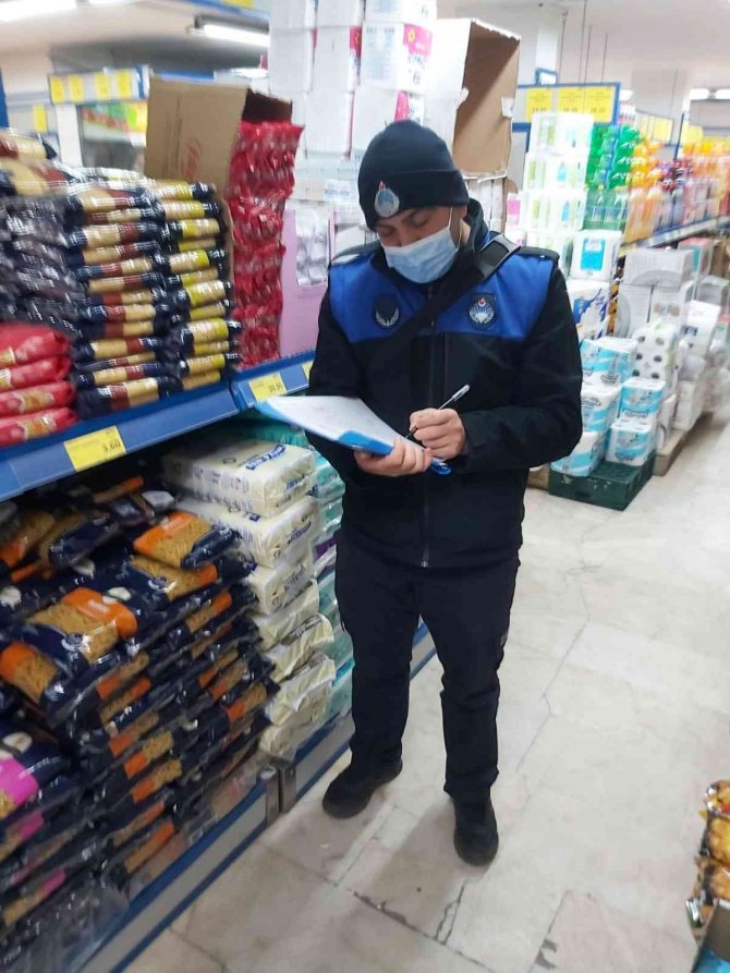Bandırma Belediye Zabıtasından Marketlere Fiyat Denetimi Yapıldı