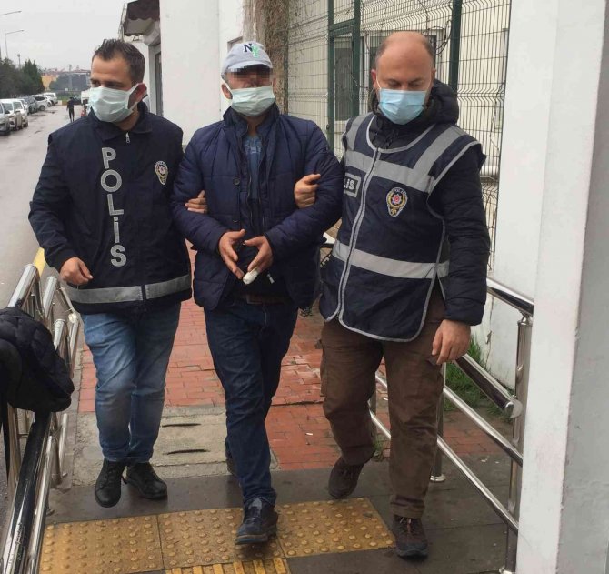 Karısını Kürekle Döven Koca Tutuklandı