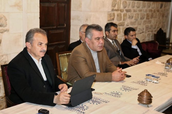 Başkan Kılınç, Ekibiyle Değerlendirme Toplantısı Yaptı