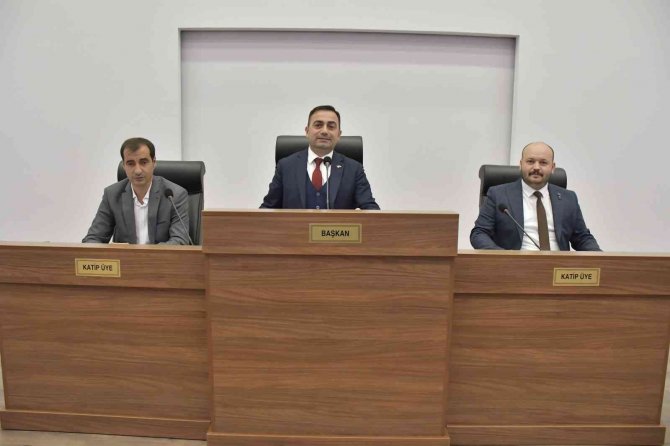 Başkan Erdoğan: “Neden Rahatsızsınız, Biga’ya İş Yapmamızdan Mı?”