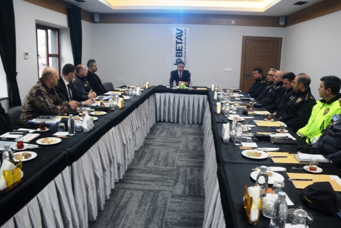 Vali Çağatay: “Bitlis, Türkiye’nin En Huzurlu Şehirlerinden Bir Tanesidir”