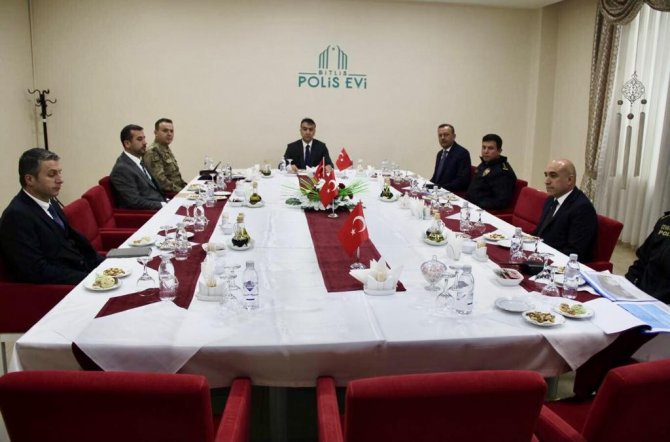 Bitlis’te “Üniversitelerde Güvenlik Tedbirleri Toplantısı” Yapıldı