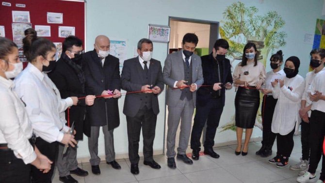 Atıklardan Kütüphane Kurdular