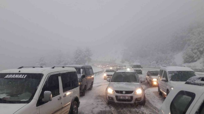Antalya Karayolu Kar Nedeniyle Ulaşıma Kapatıldı