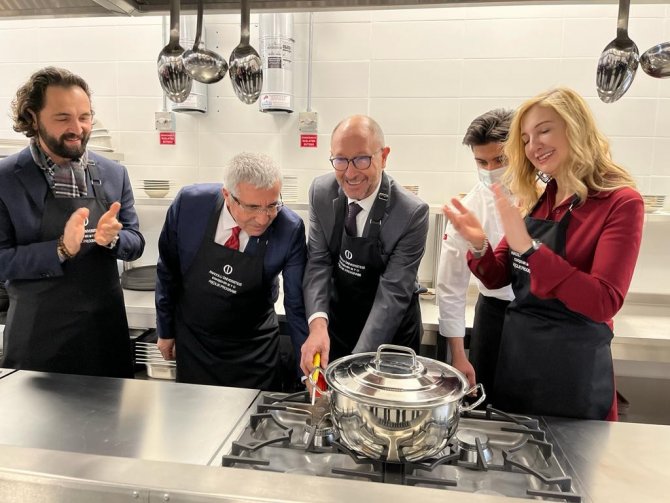 Geleceğin Aşçıları Bu Mutfakta Yetişecek