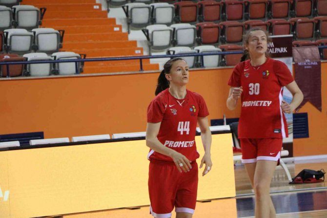 Ukraynalı Kadın Basketbolcular Savaşın Son Bulmasını İstiyor