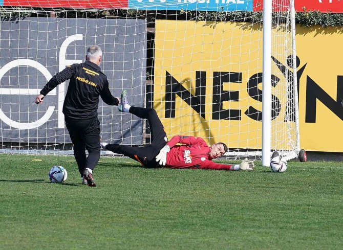 Galatasaray’da Konyaspor Maçı Hazırlıkları Sürüyor