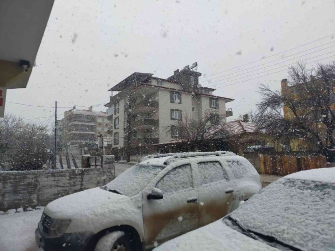 Denizli Baharı Kar İle Karşılandı