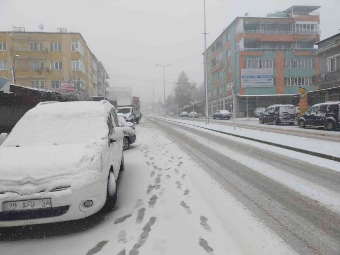 Denizli Baharı Kar İle Karşılandı