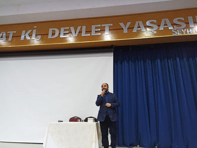 İ̇lahiyatçı Yazar Ahmet Bulut Pazaryeri’nde Konferans Verdi